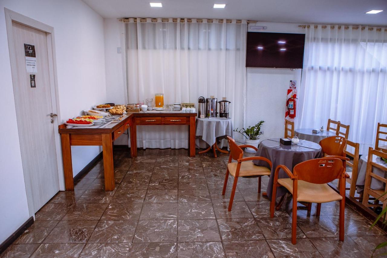 Tajy Iguazu Hotel Пуерто-Іґуасу Екстер'єр фото