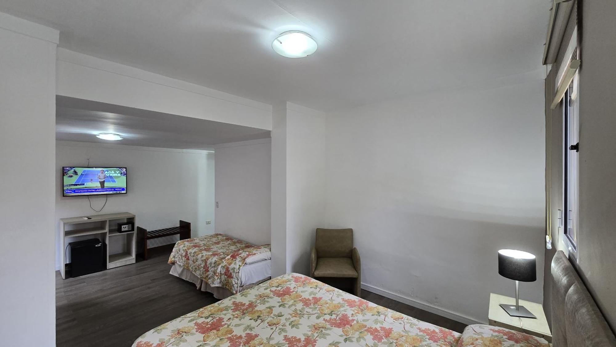 Tajy Iguazu Hotel Пуерто-Іґуасу Екстер'єр фото